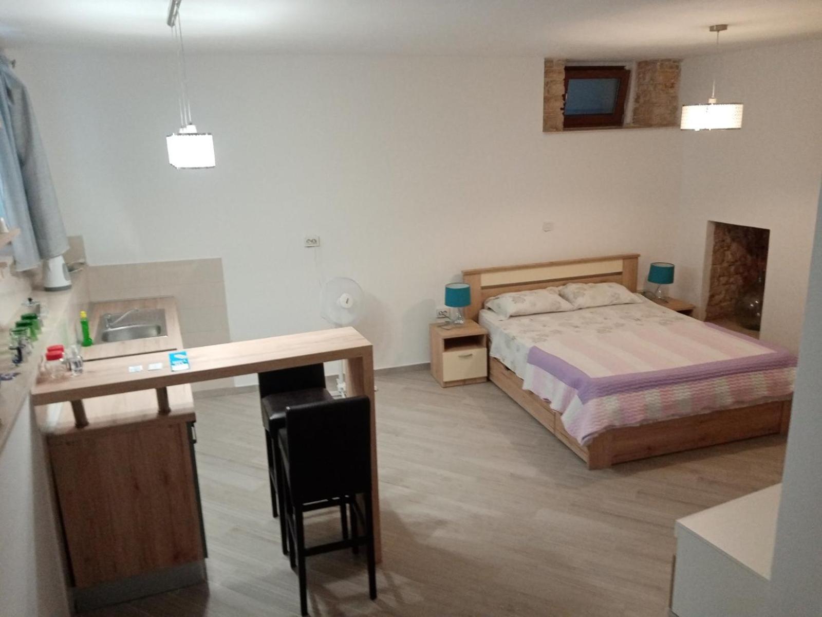 Apartment Elena ベール 部屋 写真